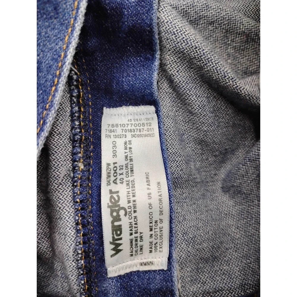 Wrangler Jeans Mens 40x32 Blue Regular Straight Leg Denim Pants 47MWZ (28.5 ins)